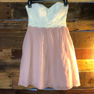 Strapless sweetheart neckline dress